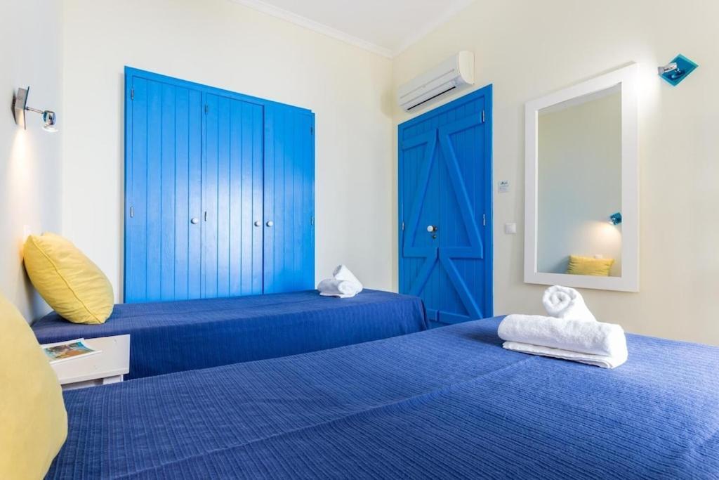 Refurbished Beachfront House, Pool, Ac, Wifi, Albufeira, Sea View Kültér fotó