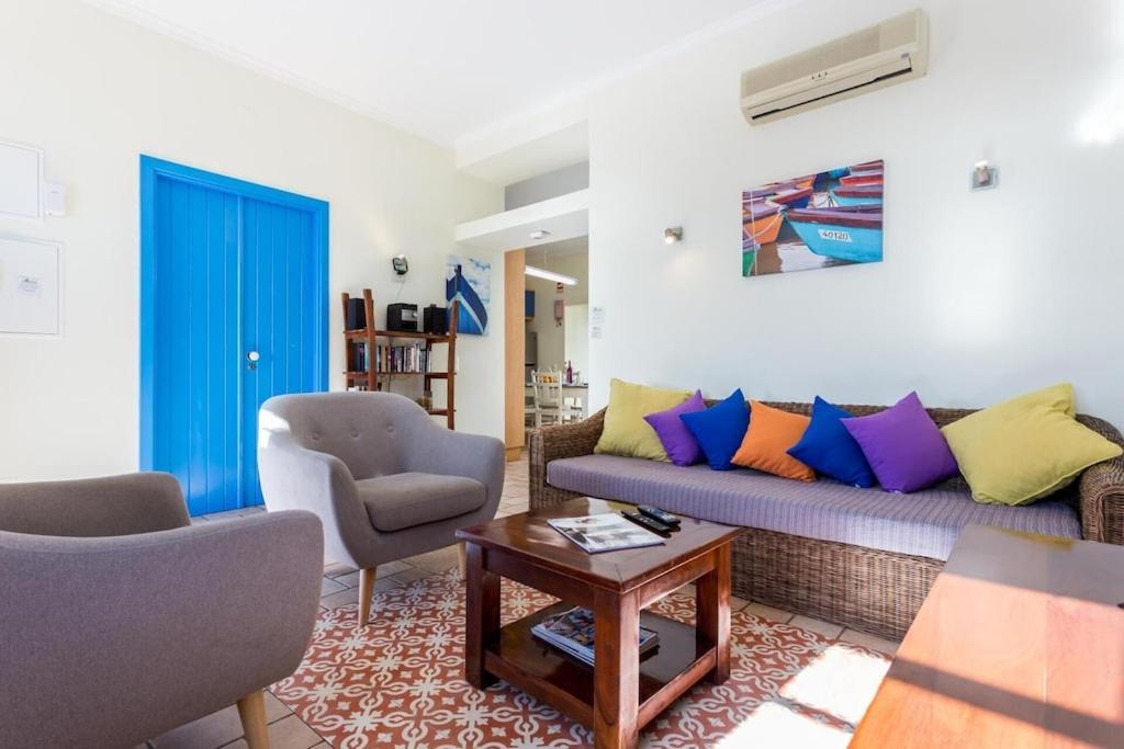 Refurbished Beachfront House, Pool, Ac, Wifi, Albufeira, Sea View Kültér fotó